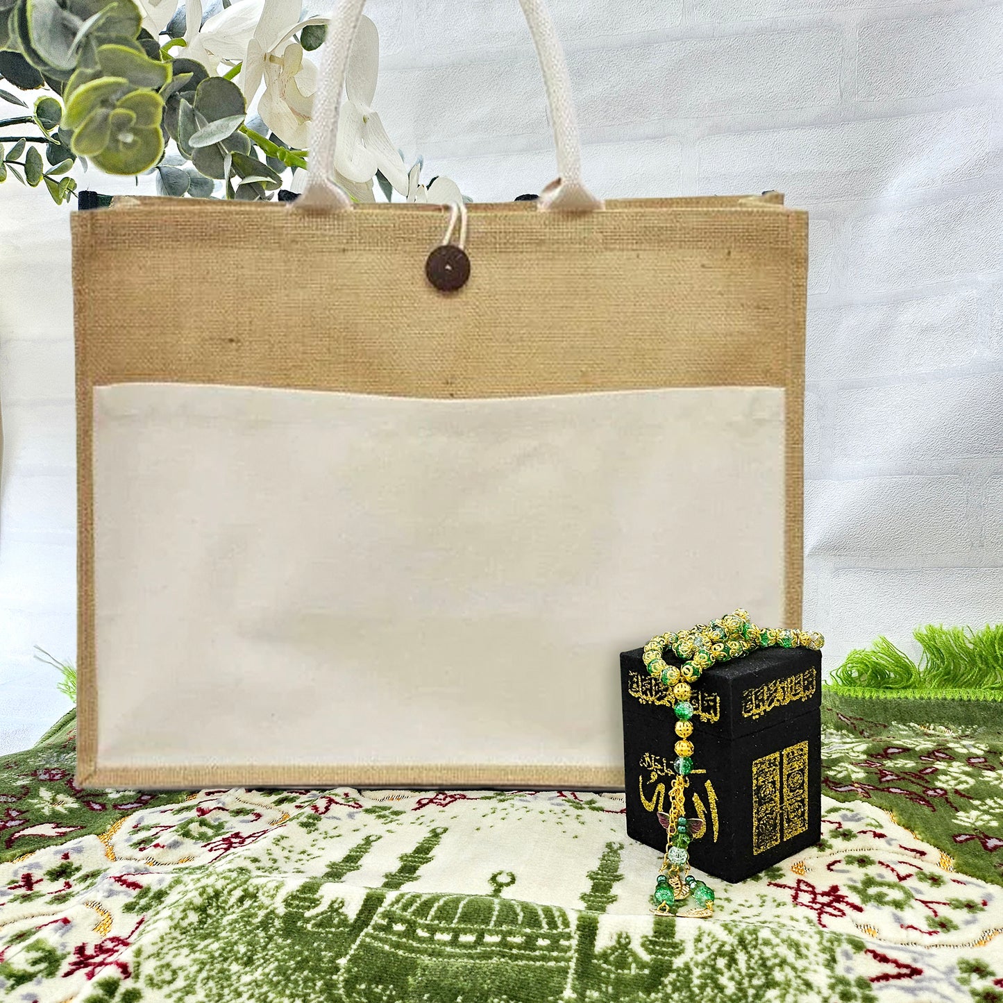 THE GOLDEN MANIS COLLECTION